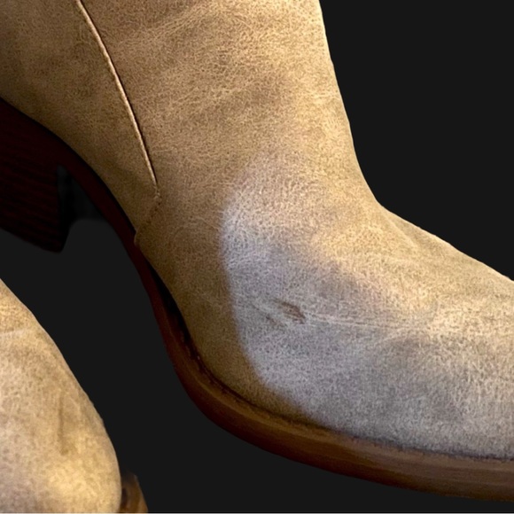 🎉HOST PICK!🎉 Qupid Beige Booties. Size 7. 👢👢 - Picture 3 of 4